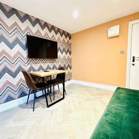 Flash Sale Brighton Train Station 1 Bedroom Flat Bn137Che03 Exteriér fotografie